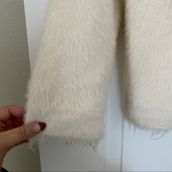 Fuzzy shacket - Picture 8 of 8